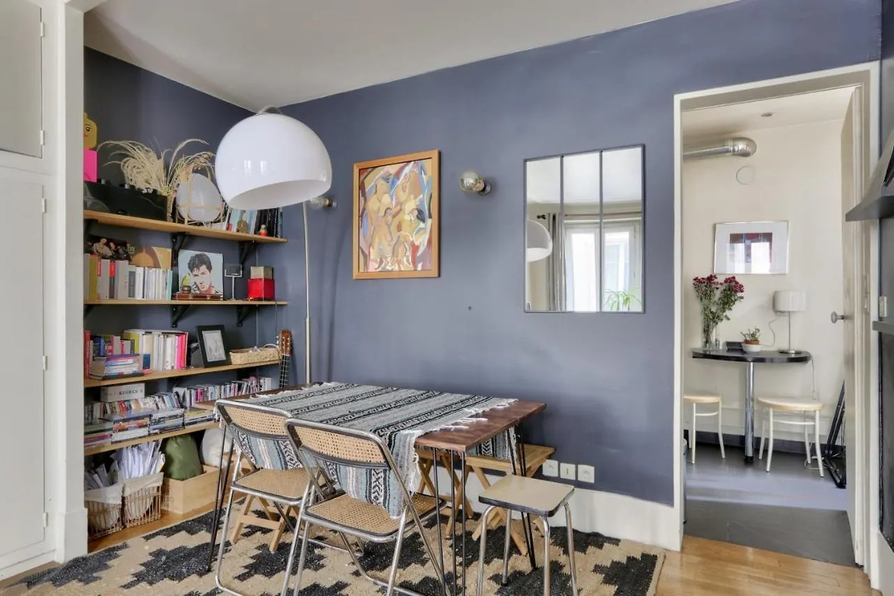 Beautiful Apartment Very Close To The Arc De Triomphe Paris France